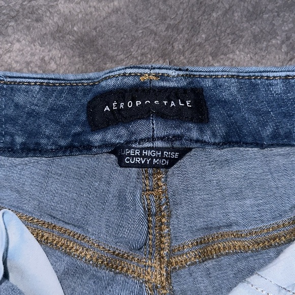 High Rise Stretchy Shorts - Picture 6 of 7